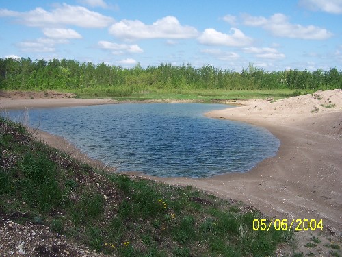 Grand Beach Pond.jpg (70290 bytes)